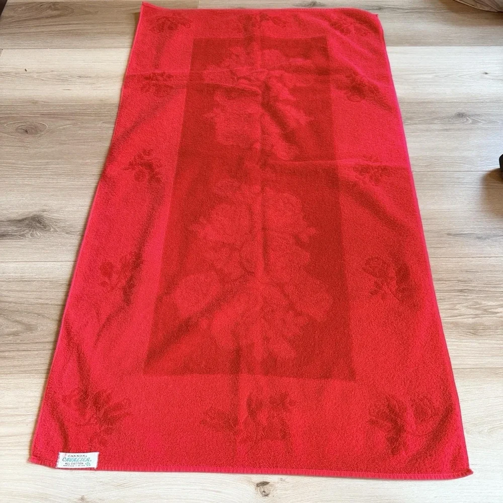 Cannon Cavalier Red Floral Bath Towel Vintage Cotton Fringe Made In USA